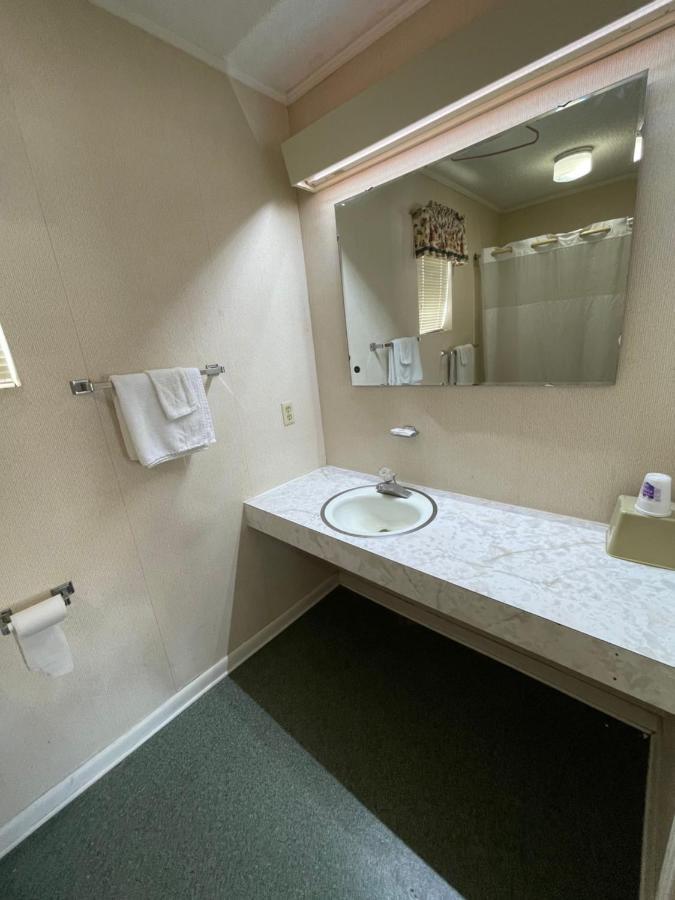 Pinelodge Motel Baxley Ngoại thất bức ảnh